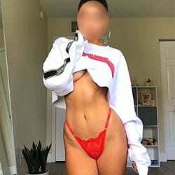 Ön Sevişme Yapan Çankaya Escort Elfida