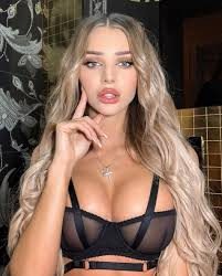 Ankara escort hizmeti seçmek zor olabilir
